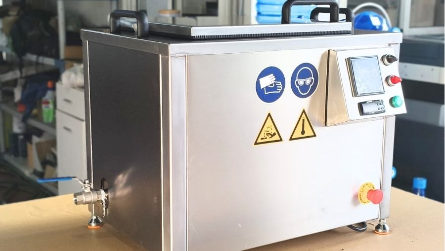 Benchtop ultrasonic basins